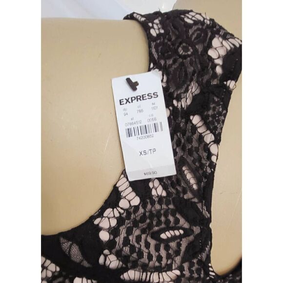 Express lace dress - Picture 3 of 7